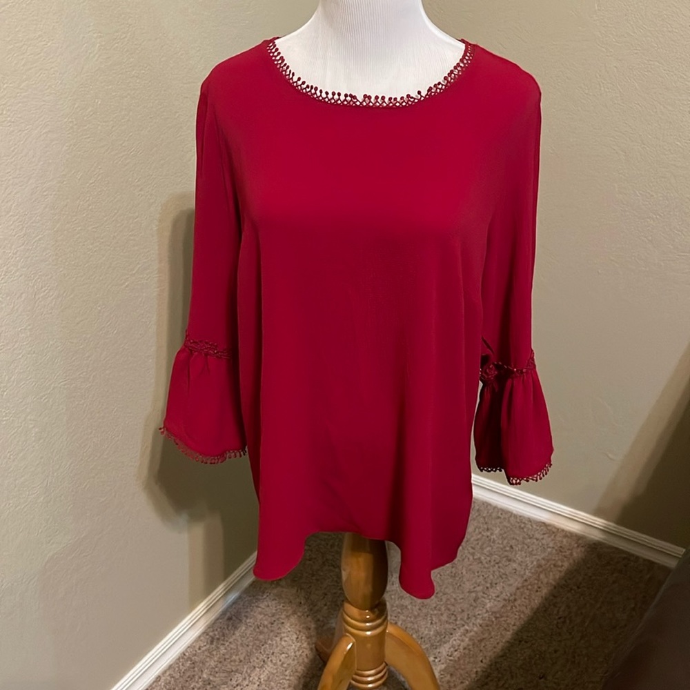Long sleeve blouse by Counterparts.  Size Large ❤️